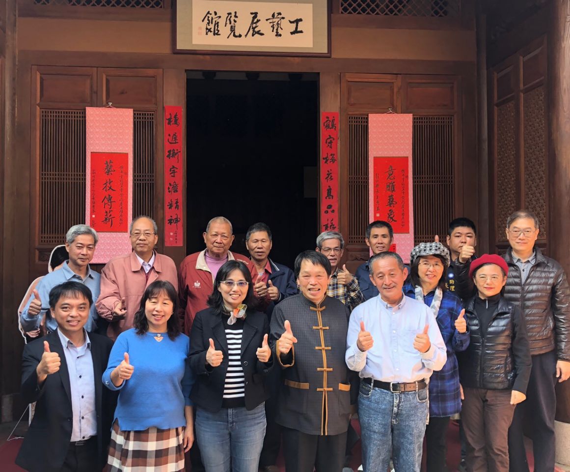 鹿港黃媽慶藉木雕藝術傳遞幸福能量